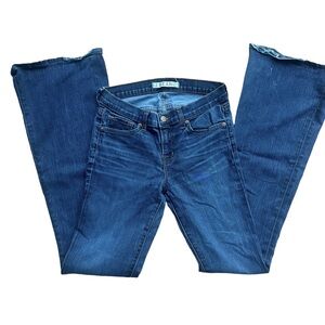 J Brand dark indigo wash jeans. Mid rise flare leg. SZ-28/32 luxury label 28/32